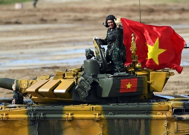 Video: Việt Nam thi đấu chung kết 'Xe tăng hành tiến Army Games 2020'